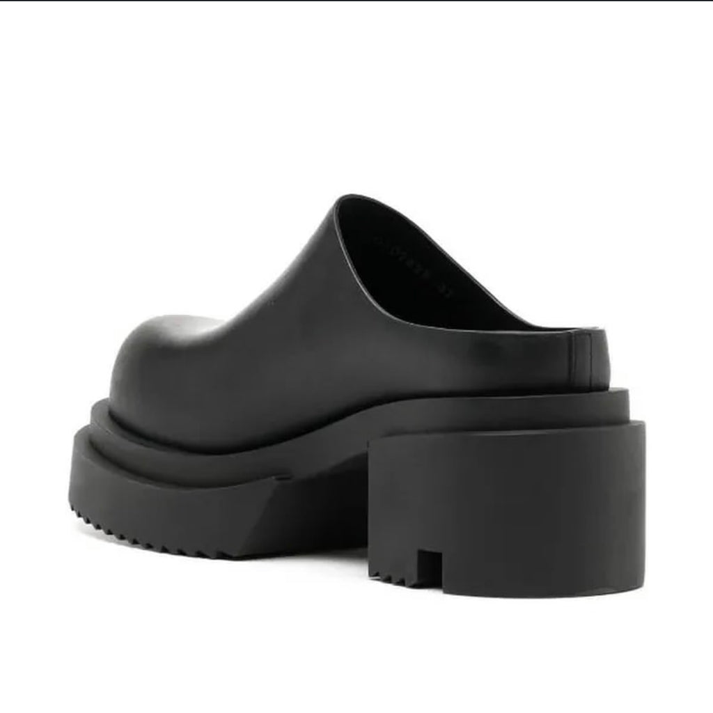 Rick Owen's bogun slides