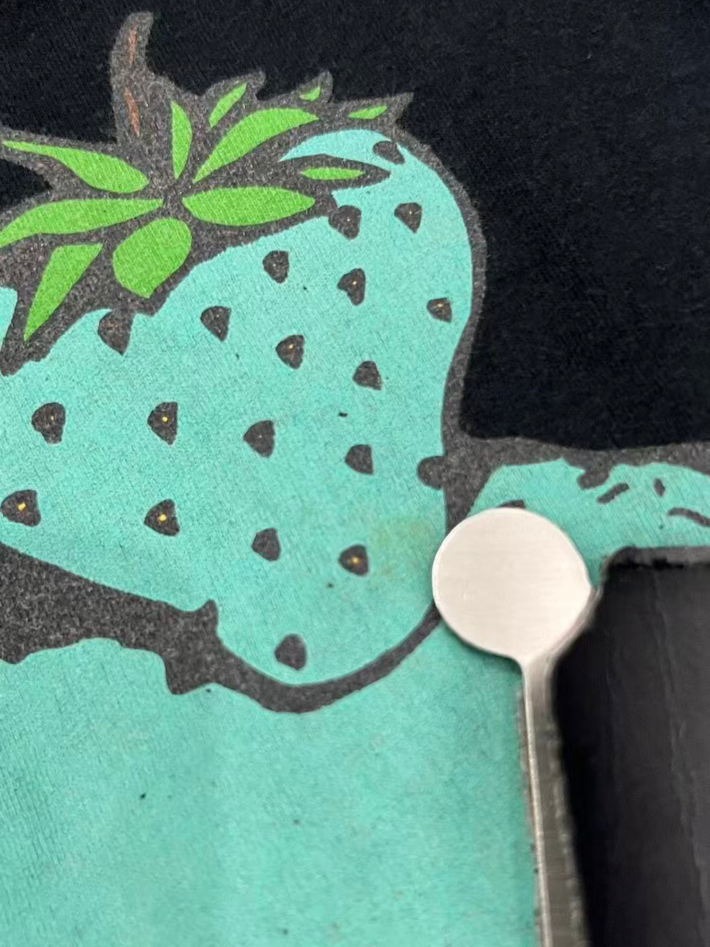 Undercover 07AW Strawberry Man Tee