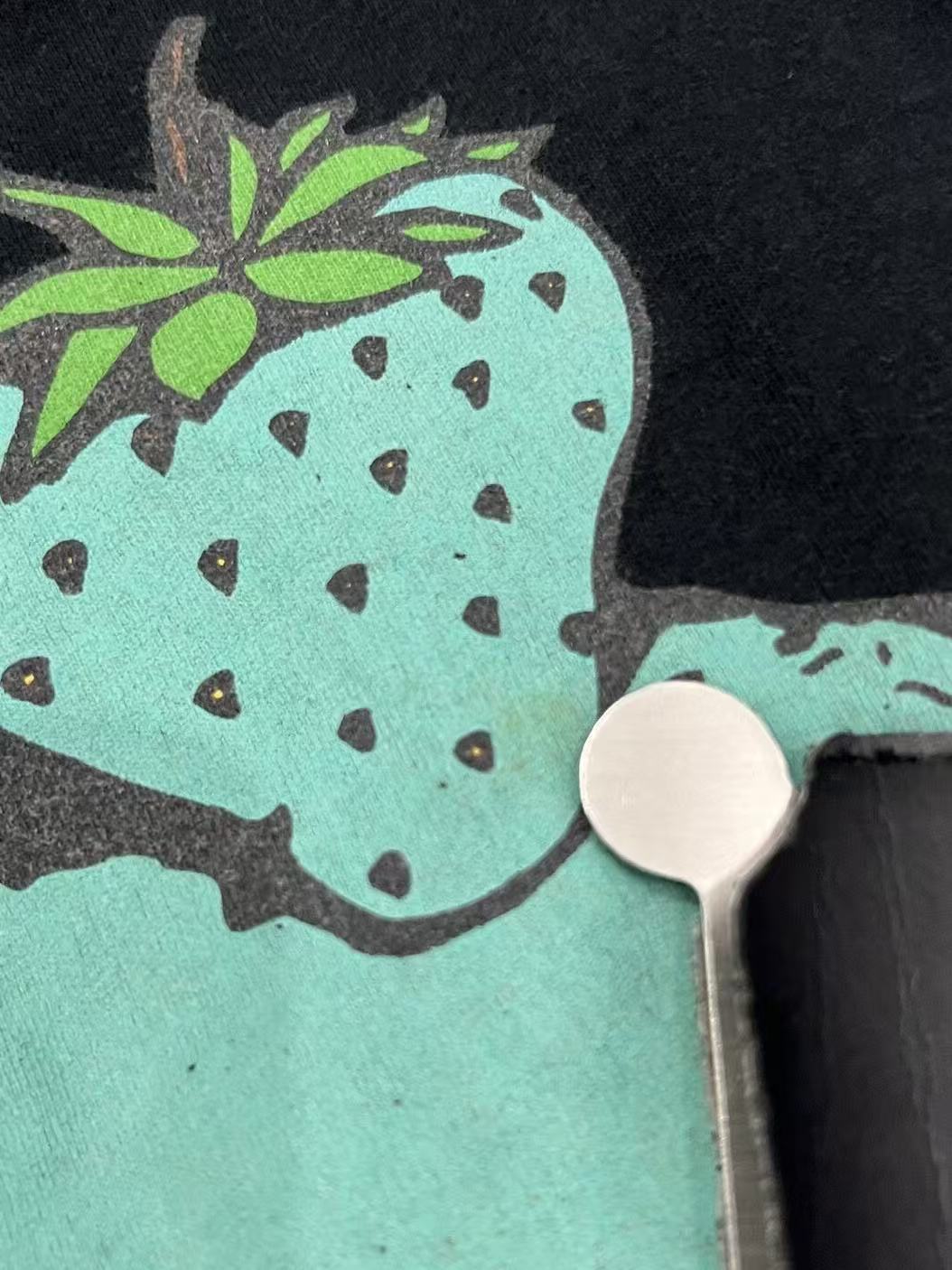 Undercover 07AW Strawberry Man Tee