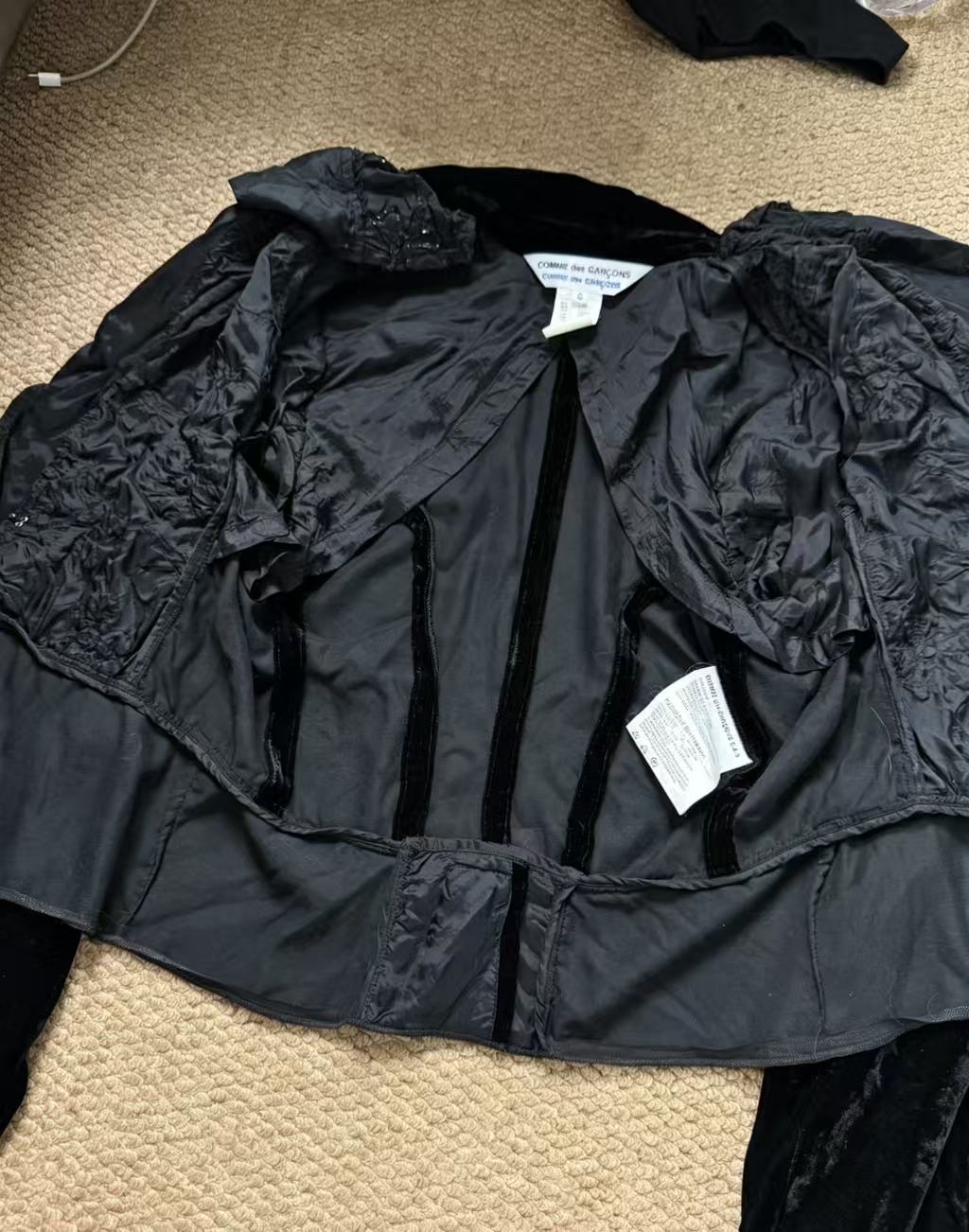 Comme Des Garcons Embroidered Velvet Cropped Jacket