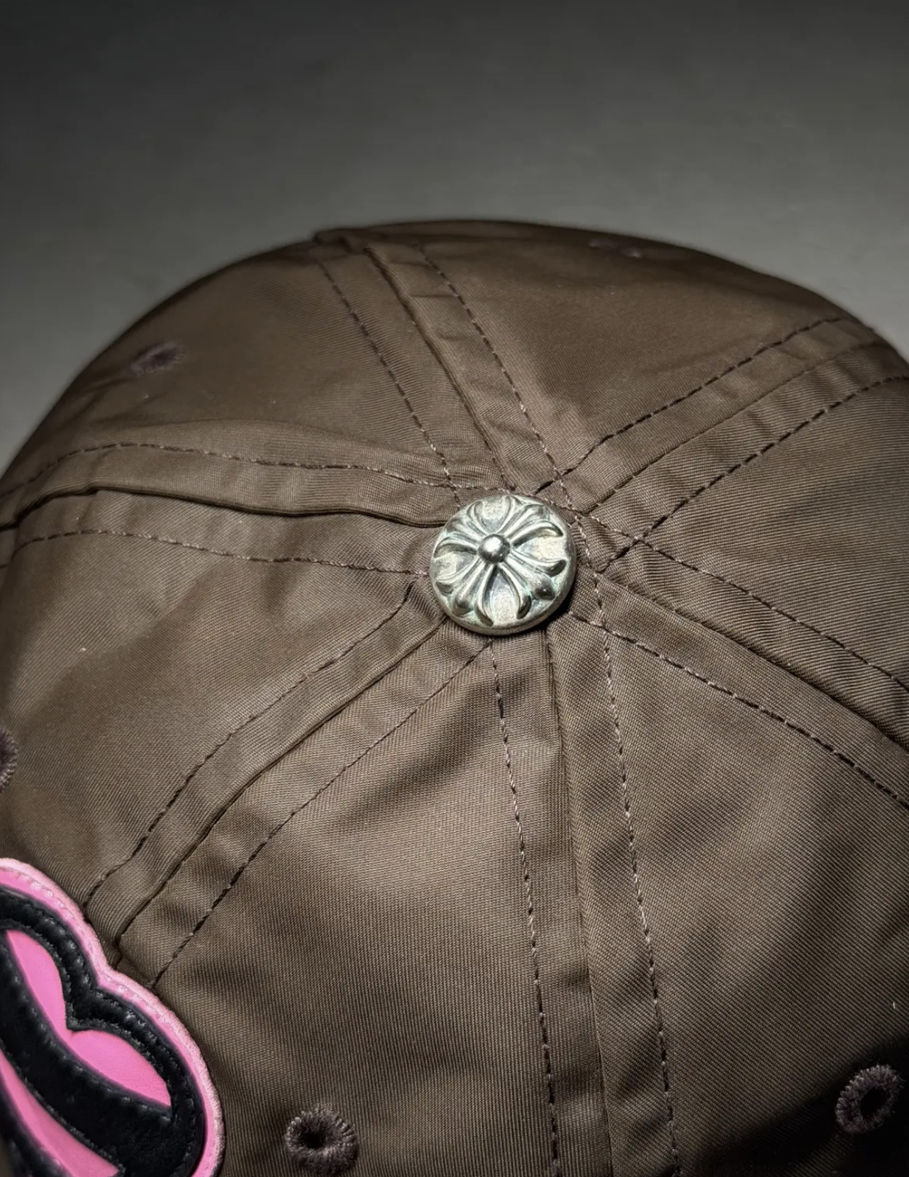 CHROME HEARTS Striped Heart Trucker Cap