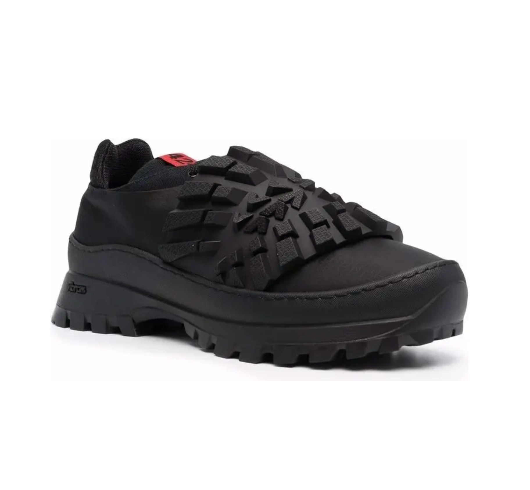 424 on Fairfax trainers
