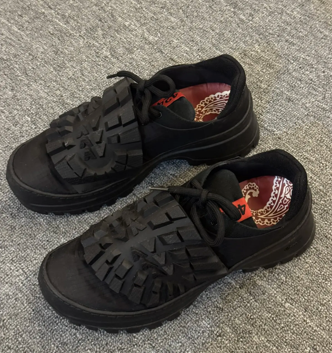 424 on Fairfax trainers
