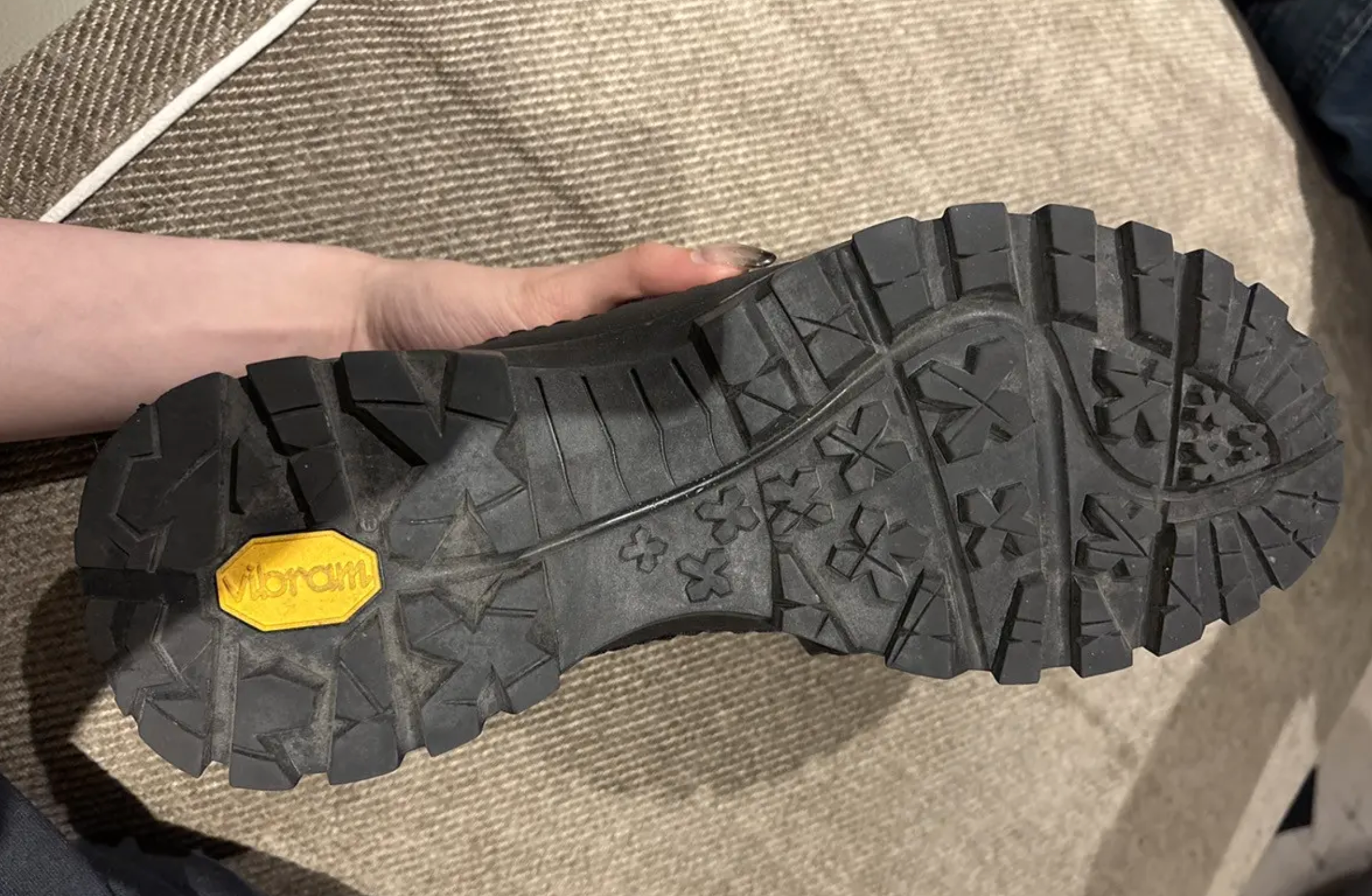 424 on Fairfax trainers