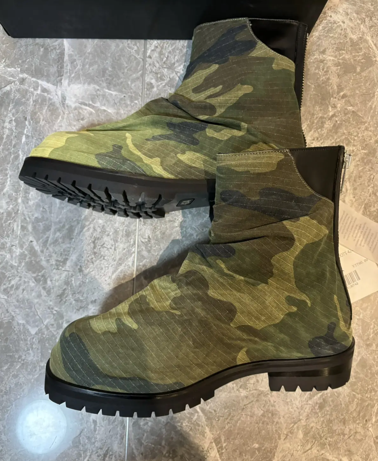 424 on Fairfax camo boots