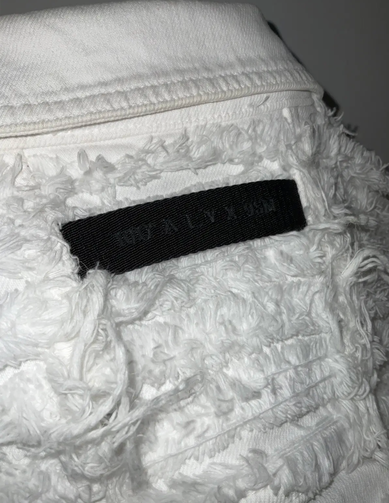 1017 alyx 9sm SS22 studded distressed jacket WHITE