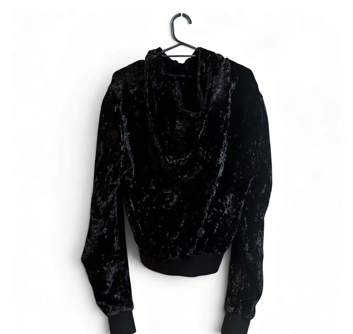 Julius_7 25AW Crushed Velvet Zip-up Hoodie