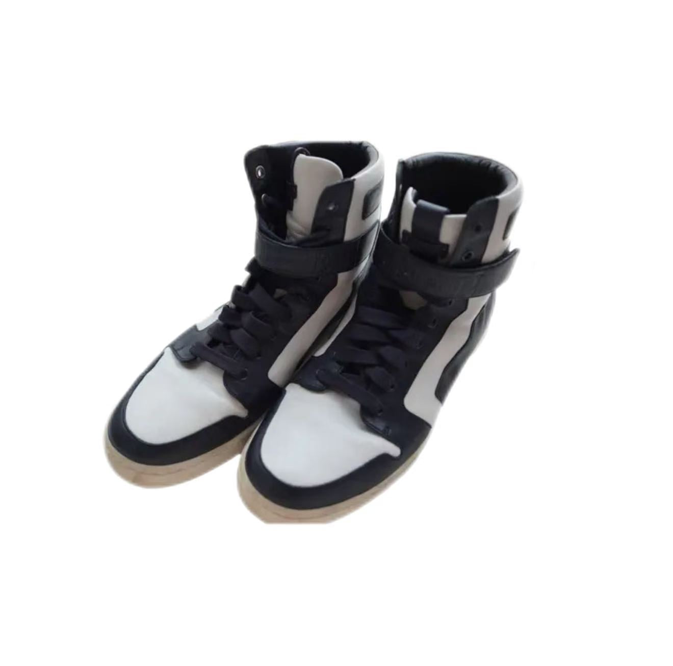 Pierre Balmain Leather High top Sneakers