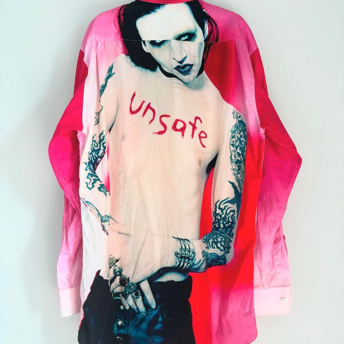 Vetements fall18 unsafe shirt