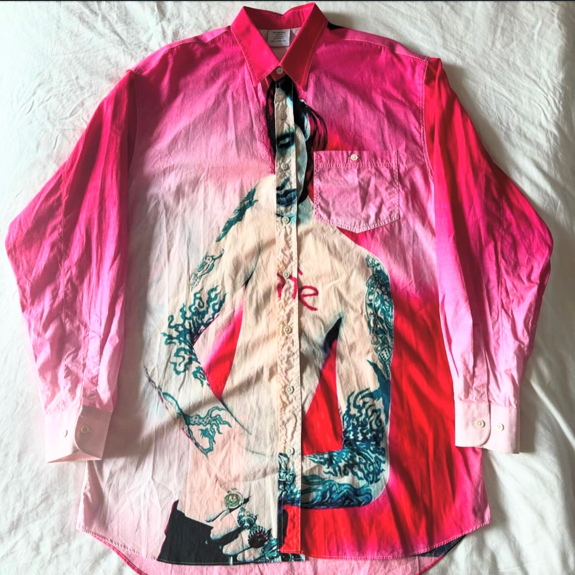 Vetements fall18 unsafe shirt