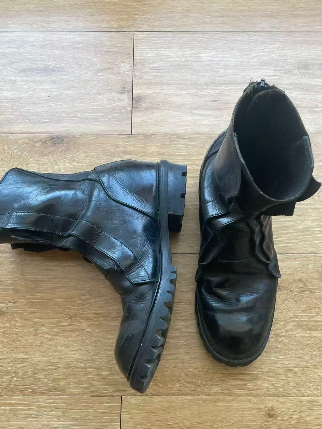 Julius 07FW Mummy Leather Boots
