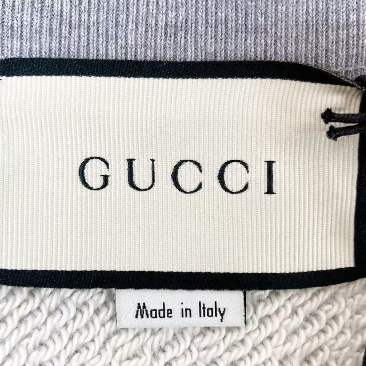 Gucci Paramount Logo Sweatshirt