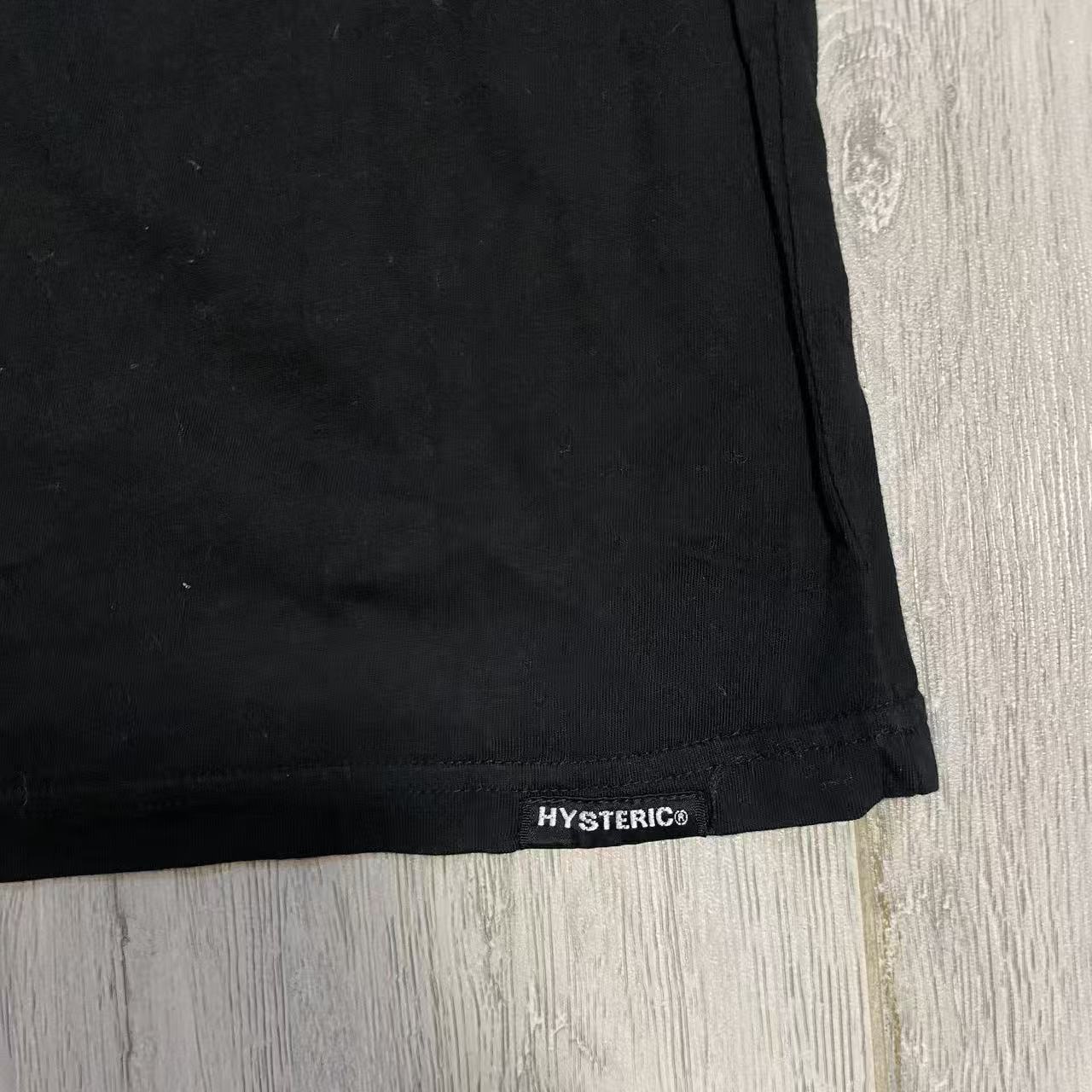Hysteric Glamour Distressed Graphic Tee