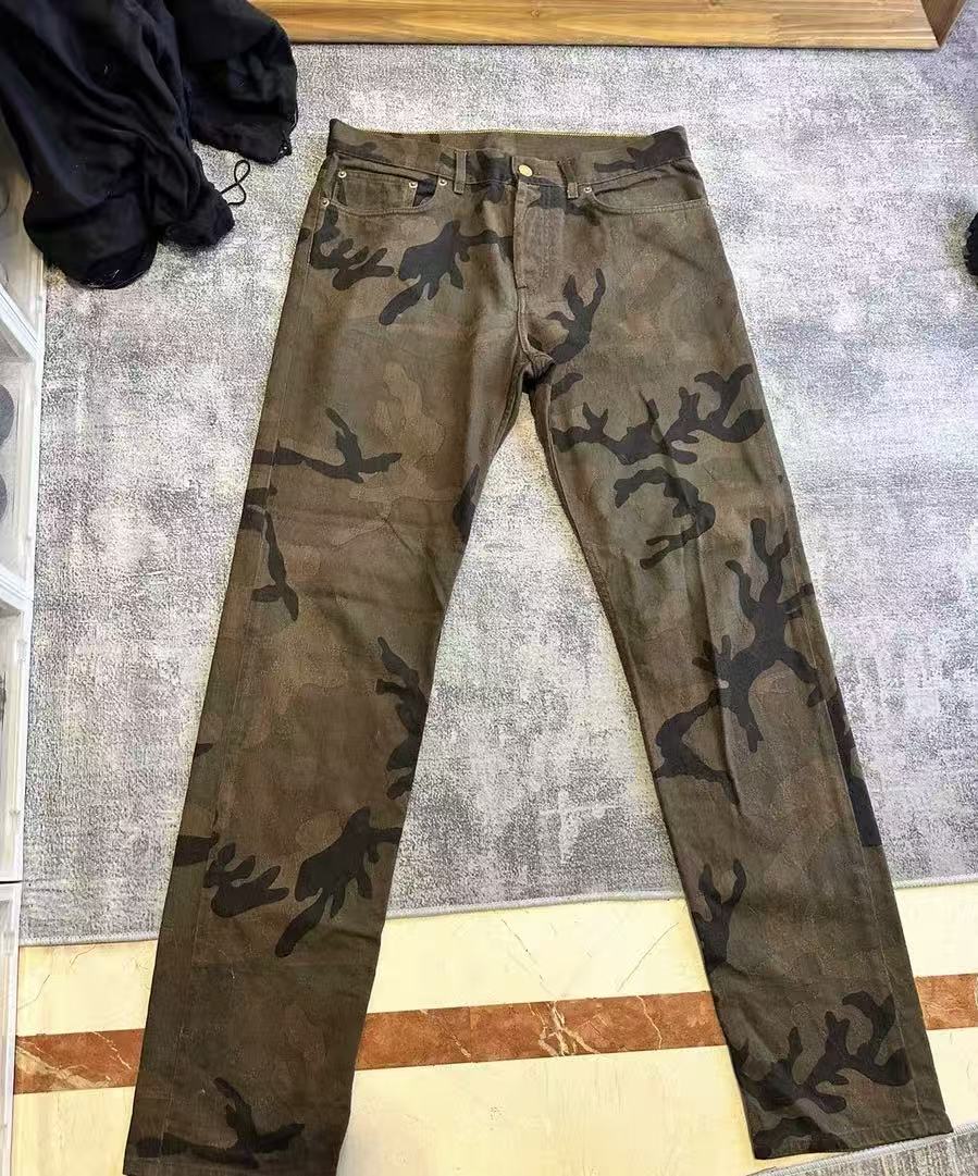 Louis Vuitton Supreme 17AW Camo Jeans