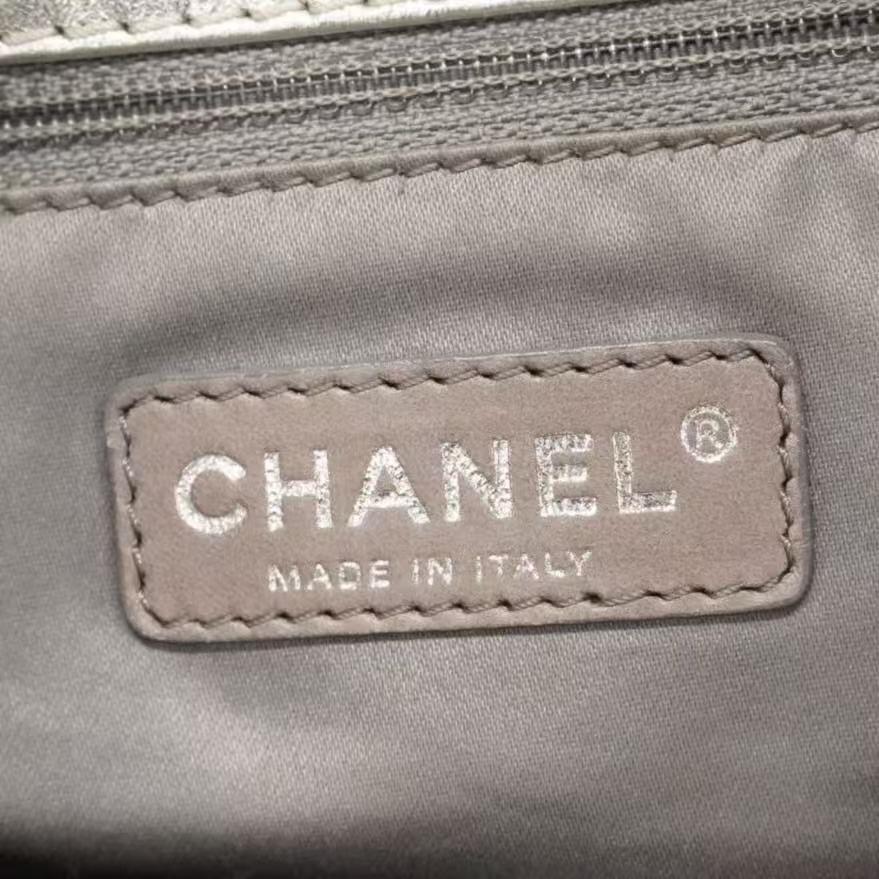 Chanel 08SS Rodeo Drive Perforated Hobo