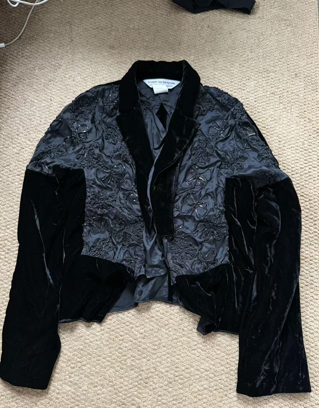 Comme Des Garcons Embroidered Velvet Cropped Jacket