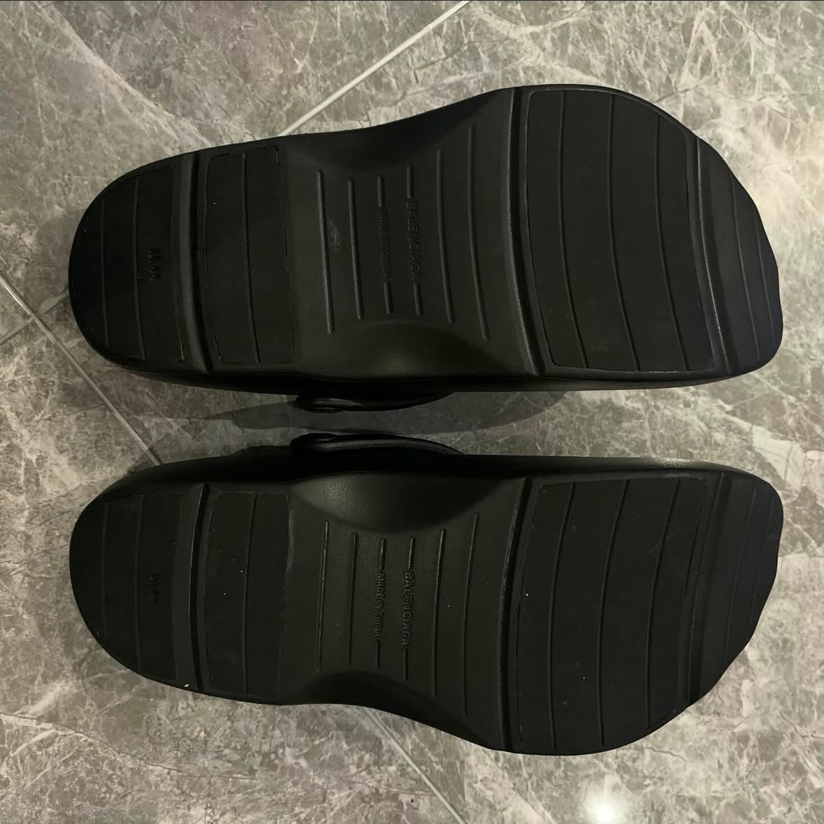 Balenciaga Sunday molded mule