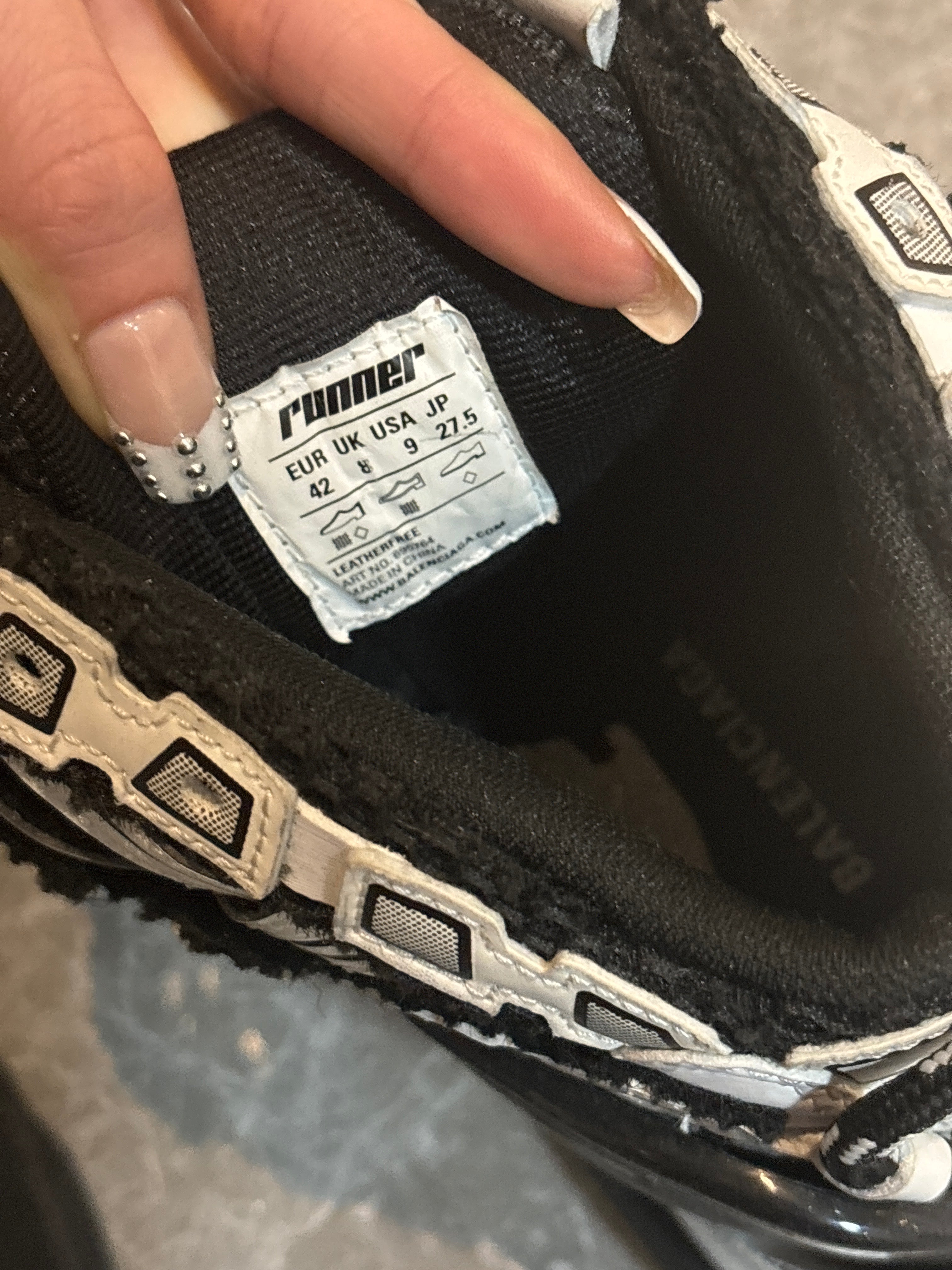 Balenciaga ss22 runner high top sneaker