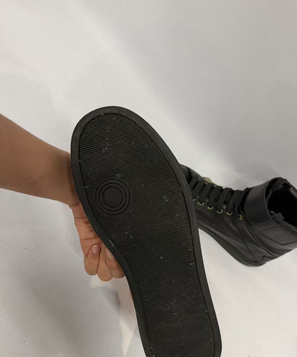 Givenchy Star Hi Top Sneaker