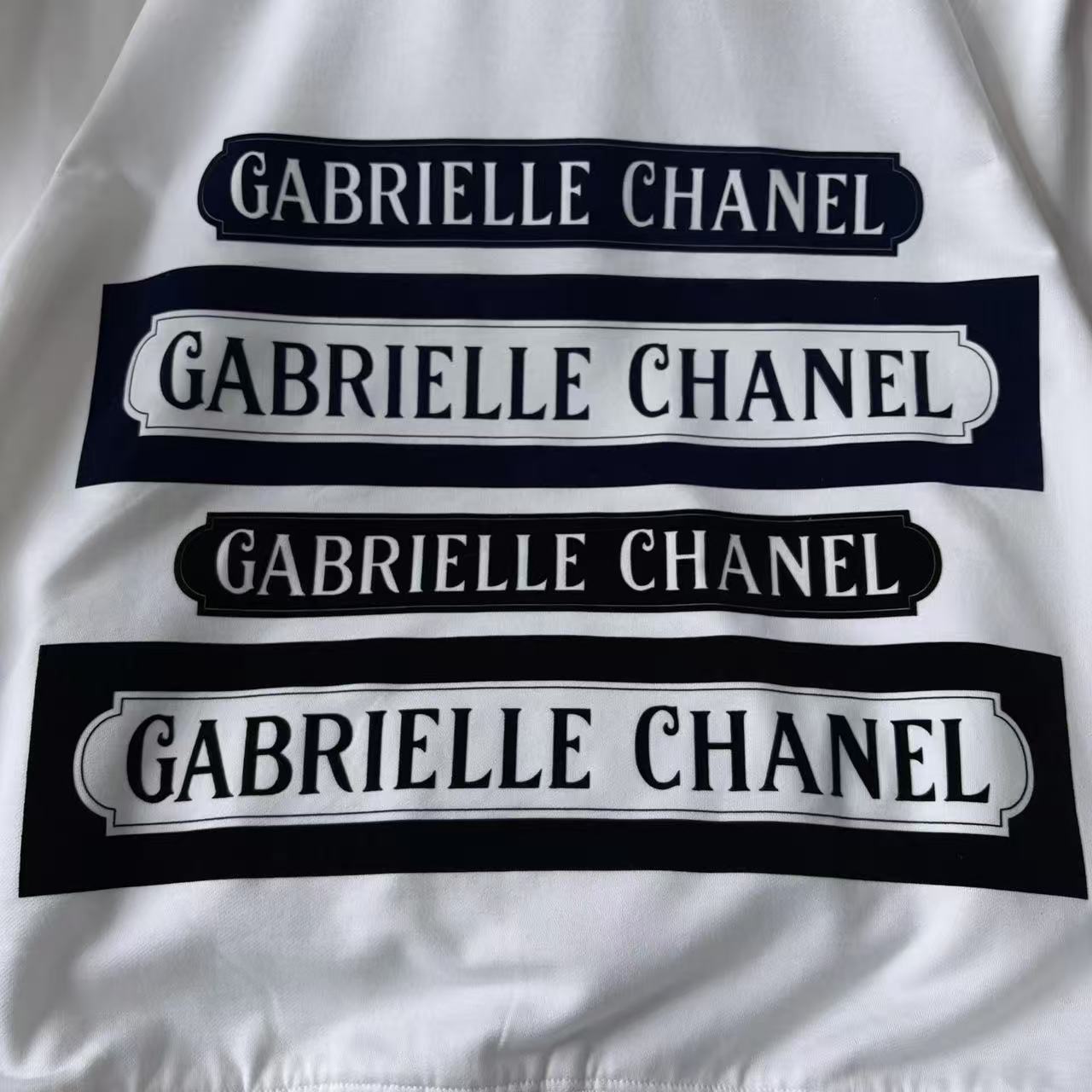 CHANEL 17FW Gabrielle Chanel Logo Striped Sweatshirt