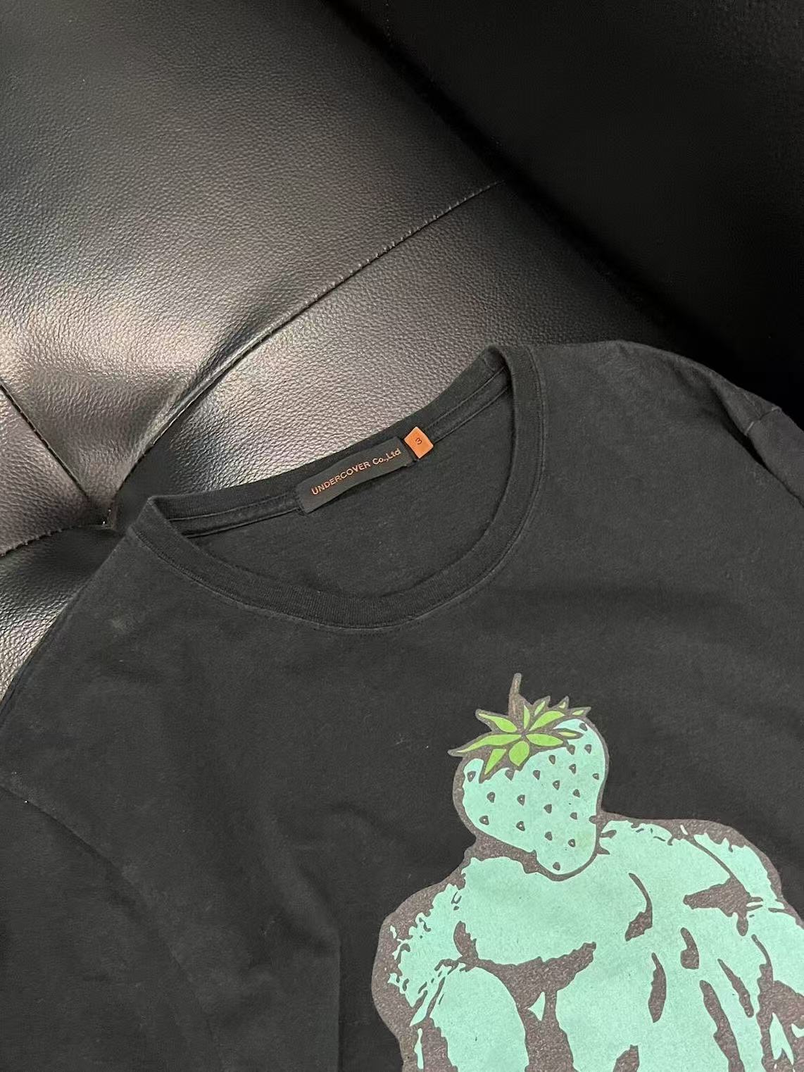 Undercover 07AW Strawberry Man Tee