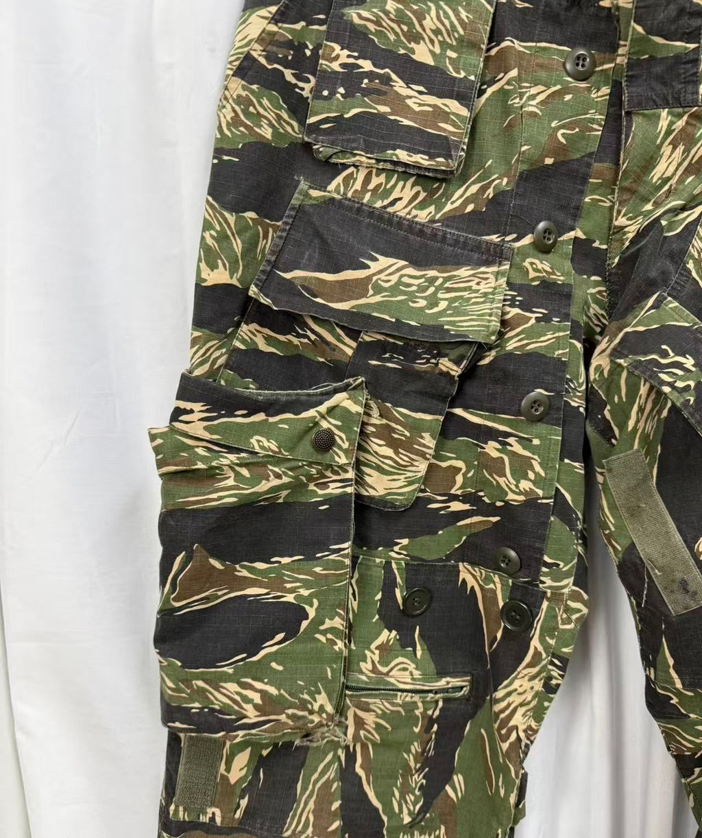 Undercover 05SS Reconstructed Tiger Camo Cargos