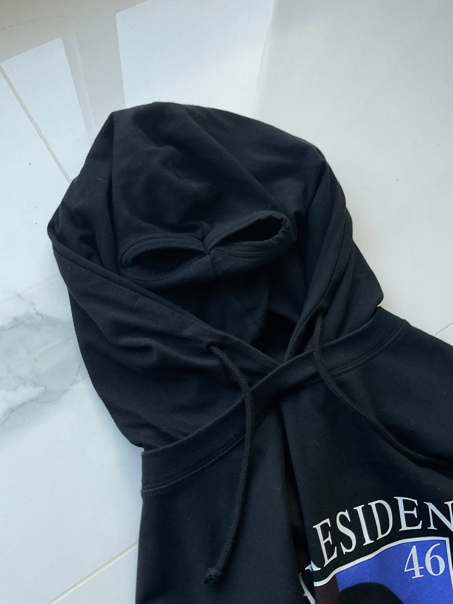 Vetements AW19 the president masked hoodie