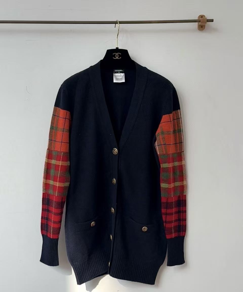 Chanel FW18 Tartan‑Sleeve Cashmere Cardigan
