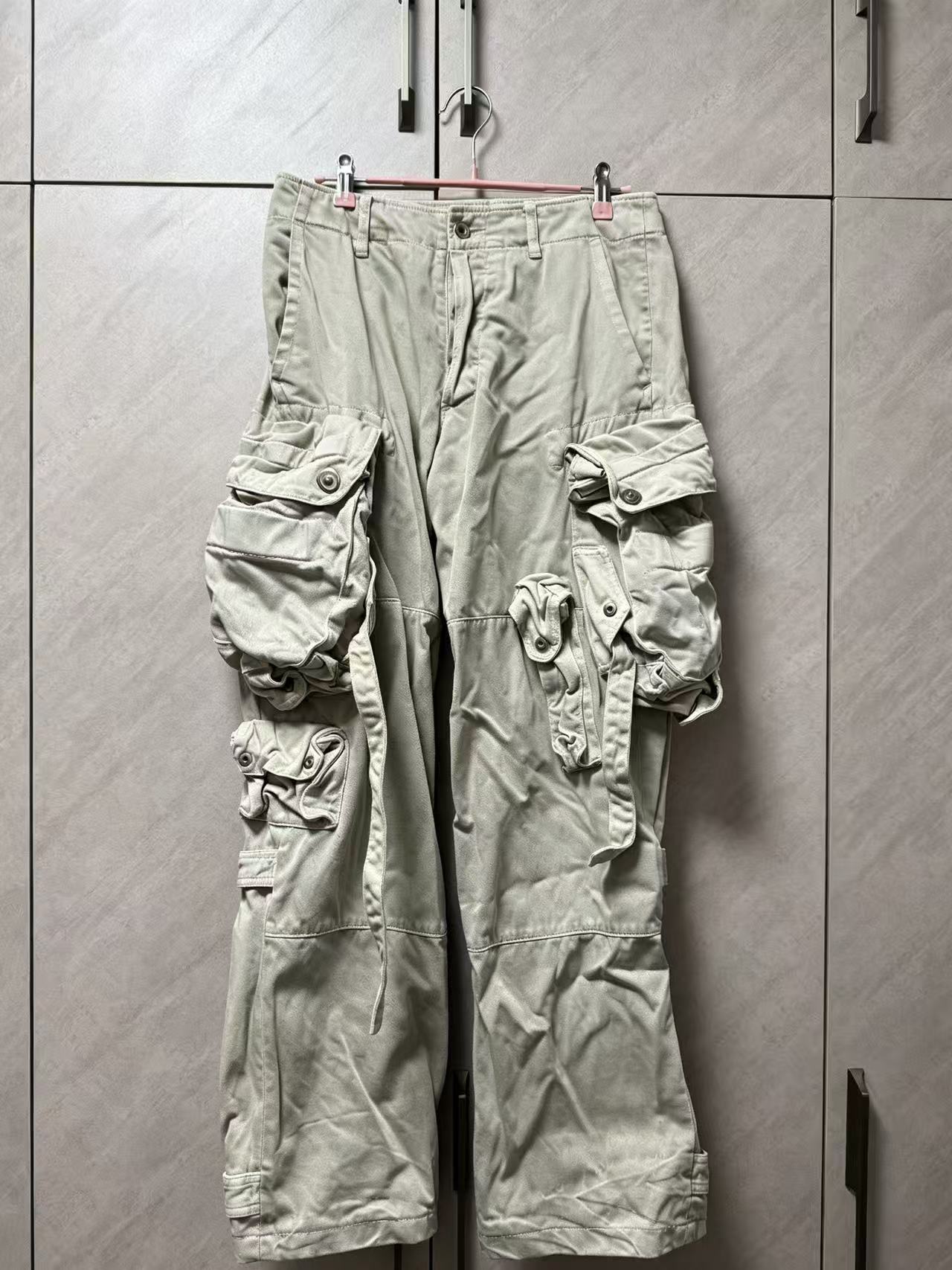 Julius 09AW Gas Mask Cargo Pants