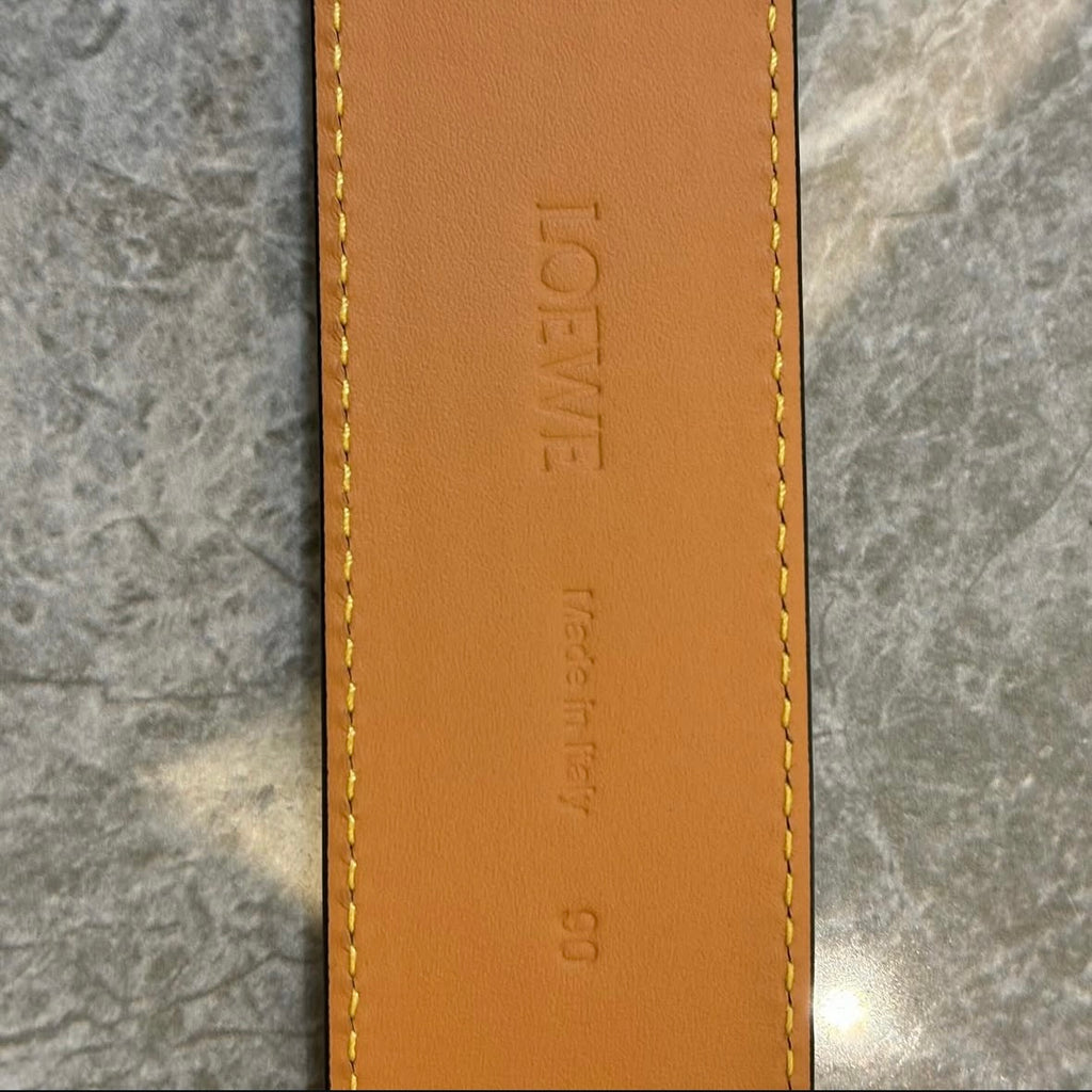 Loewe smile belt