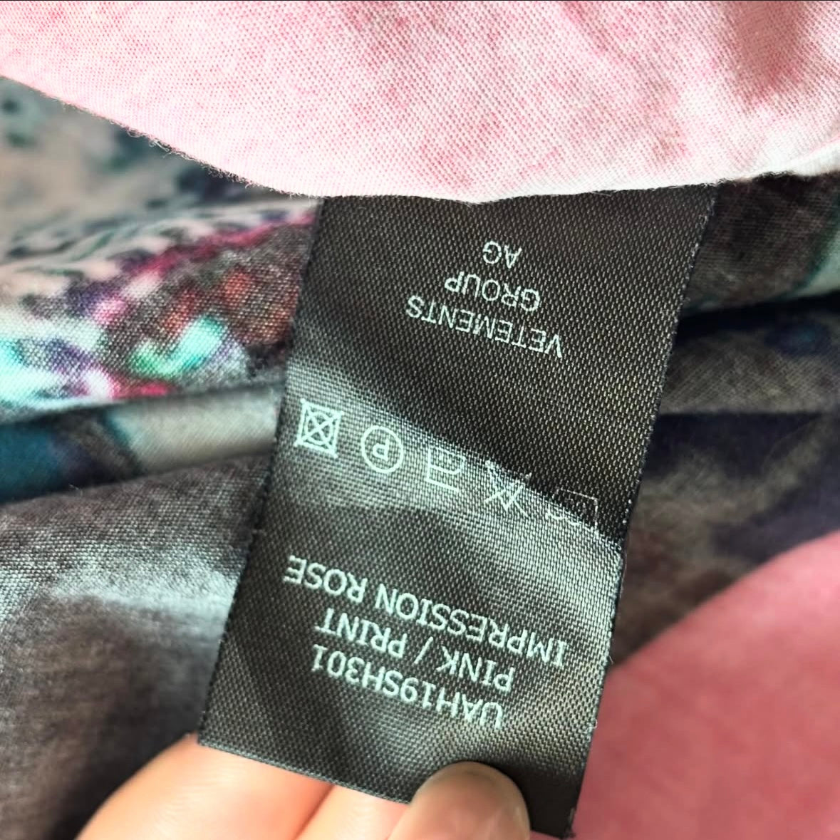 Vetements fall18 unsafe shirt