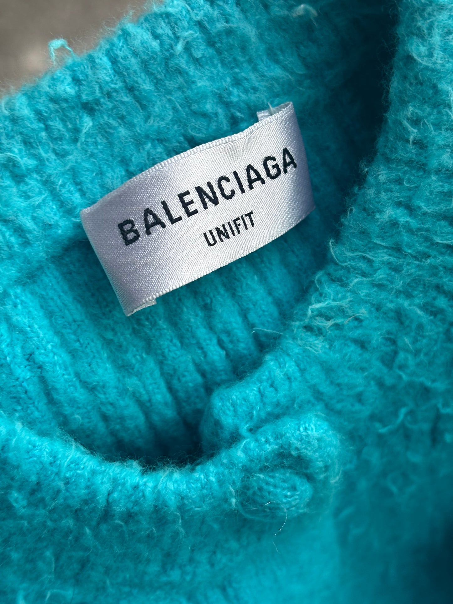 Balenciaga fw22 knit cardigan