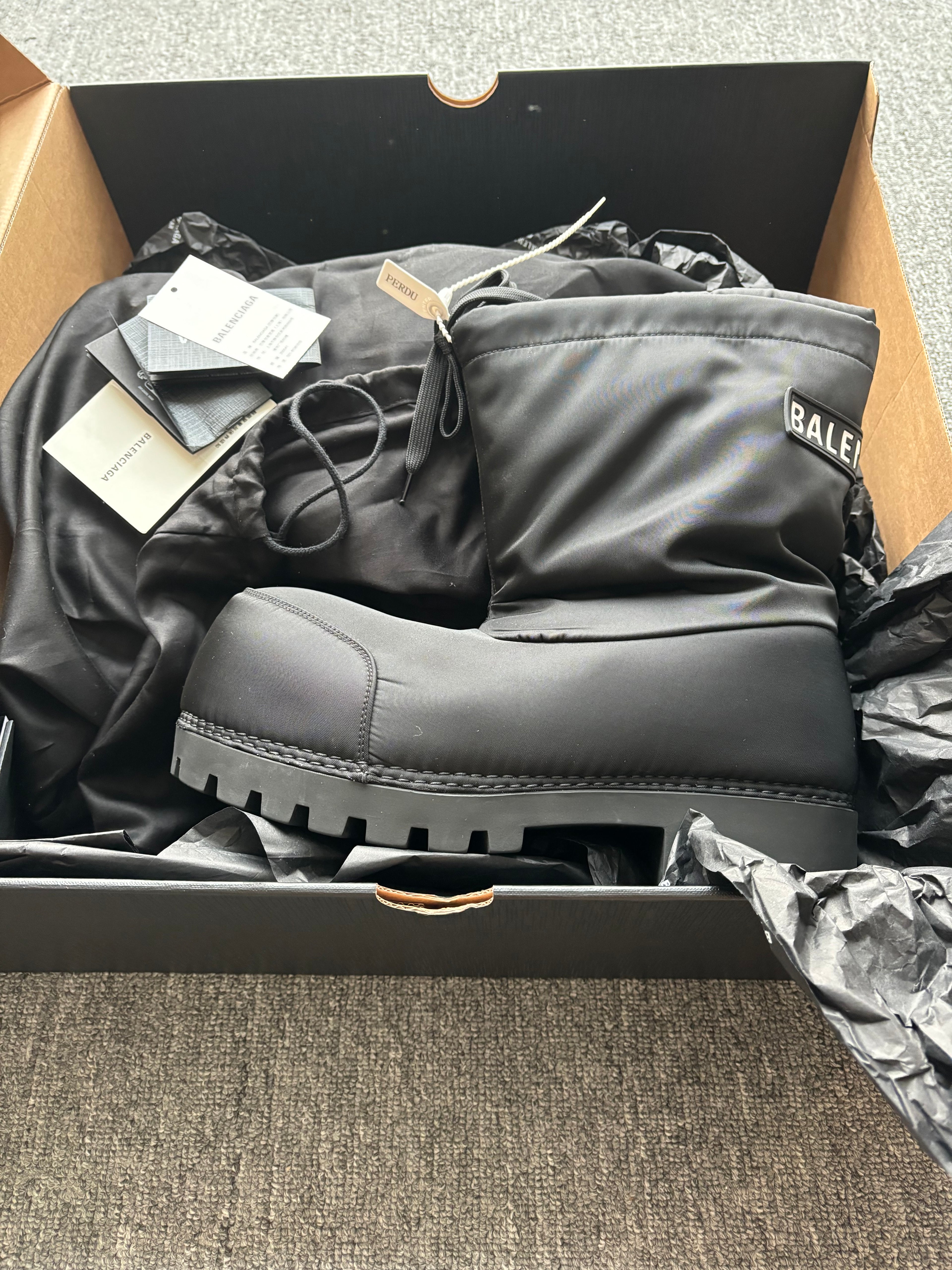 Balenciaga Alasca Low Snow Boots