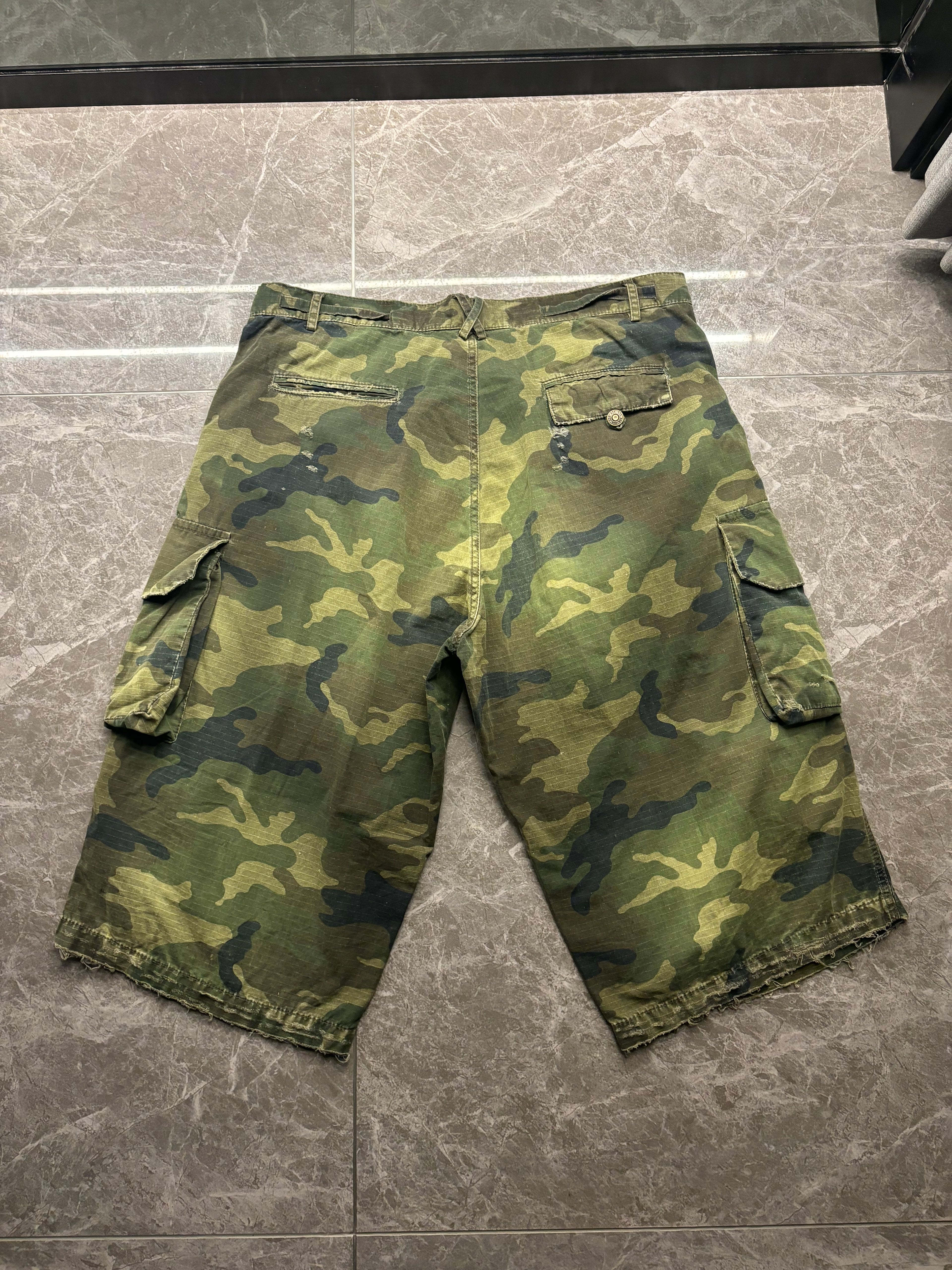 424 camo denim shorts