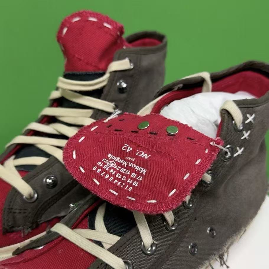 Maison Margiela 25FW Loved to Death Sneakers