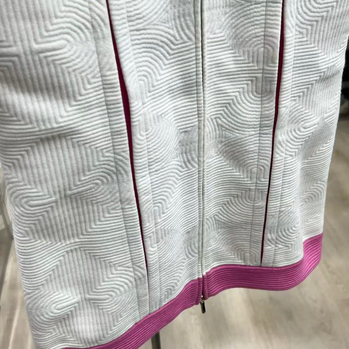 Chanel 2016 Cruise Seoul Runway White‑Pink Jacquard Zip‑Up Short Sleeve Jacket