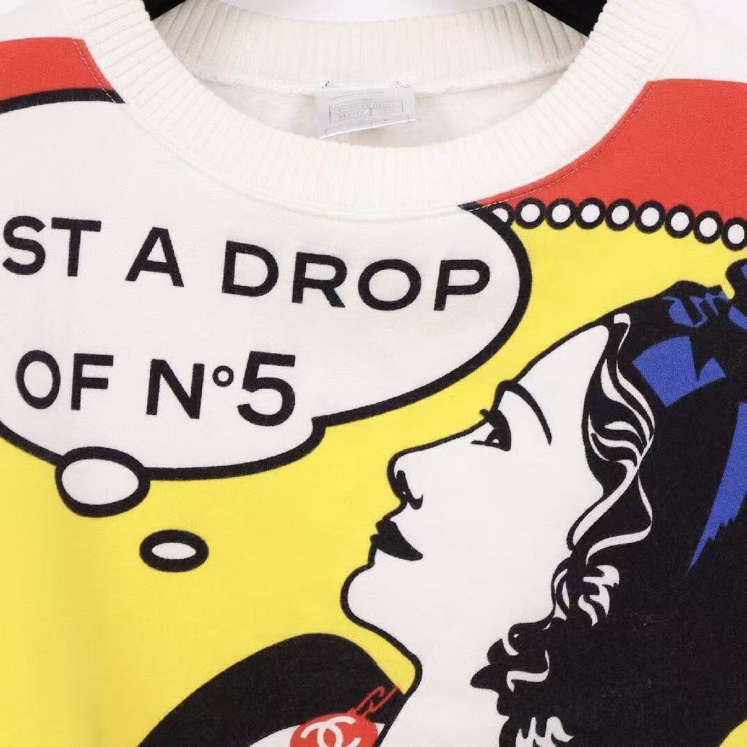 Chanel 01FW Just A Drop Of N°5 Sweatshirt