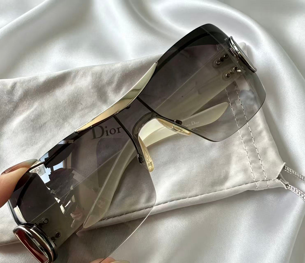 Christian Dior Vintage Buckle Modelo 1 Sunglasses