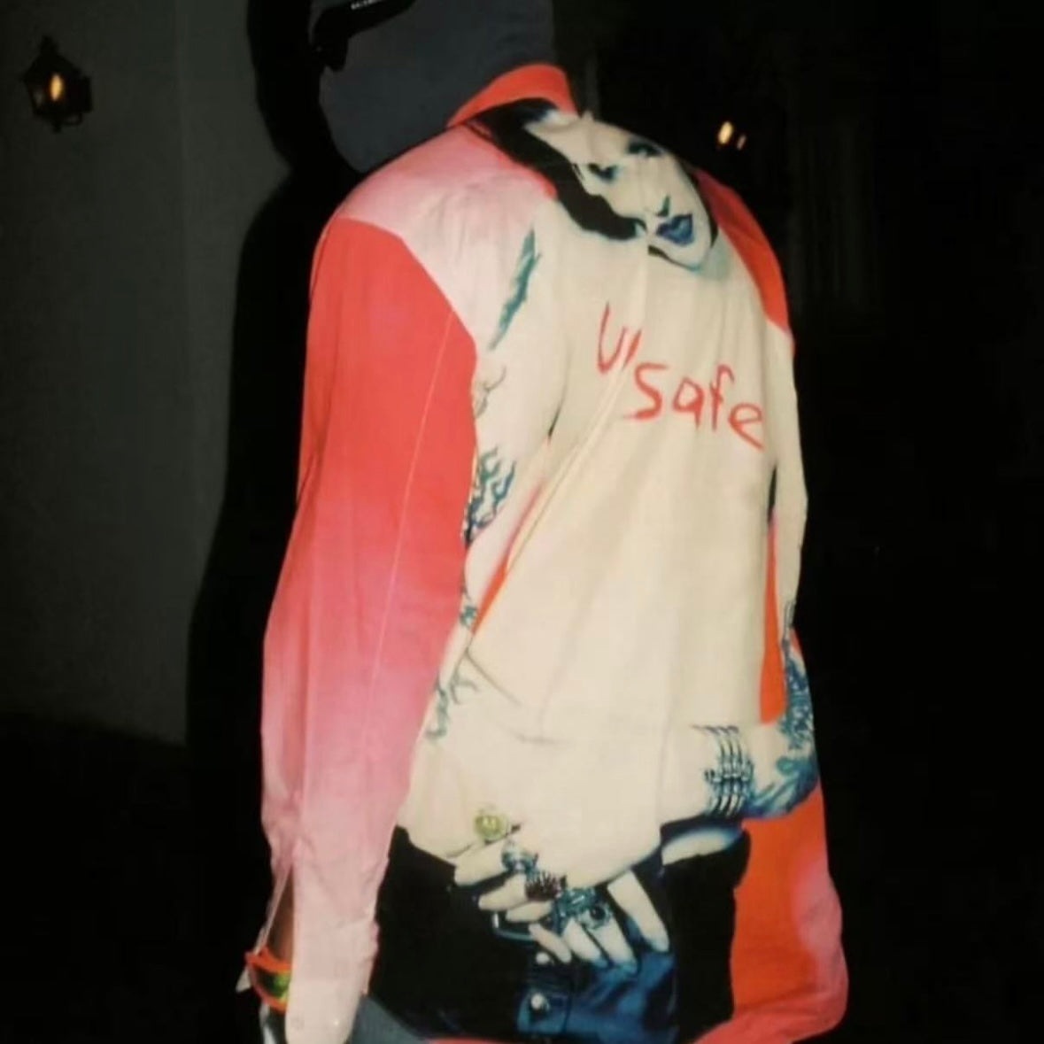 Vetements fall18 unsafe shirt