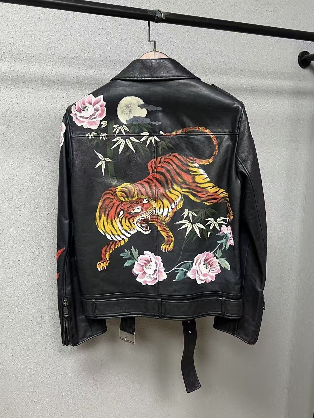 Gucci 16FW DIY Tiger Print Leather Jacket
