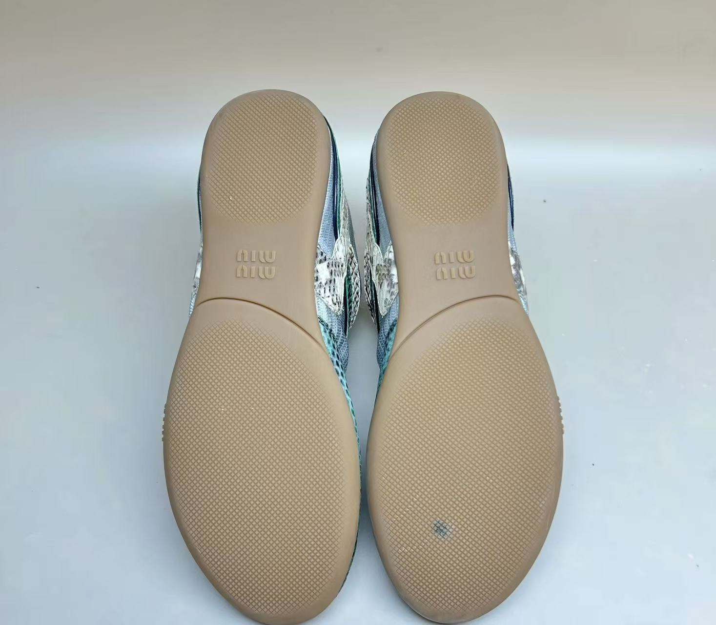 miu miu gymnasium sneakers