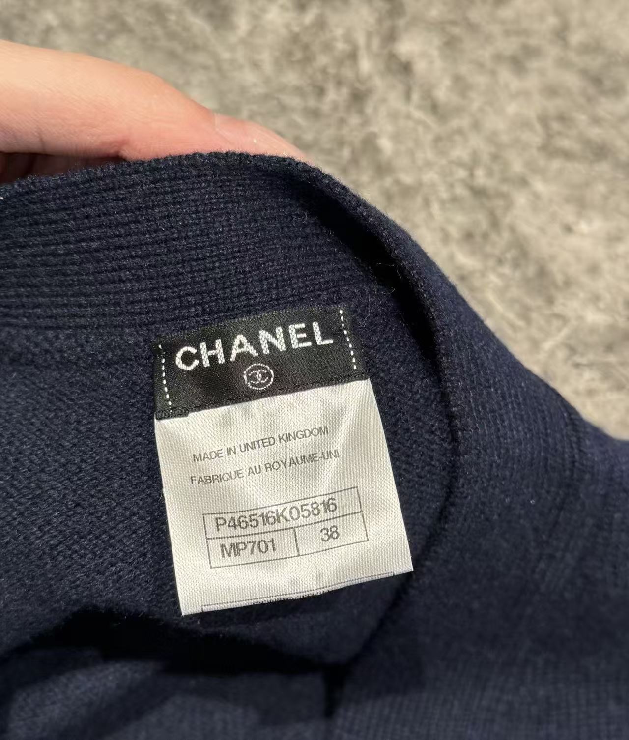 Chanel FW18 Tartan‑Sleeve Cashmere Cardigan
