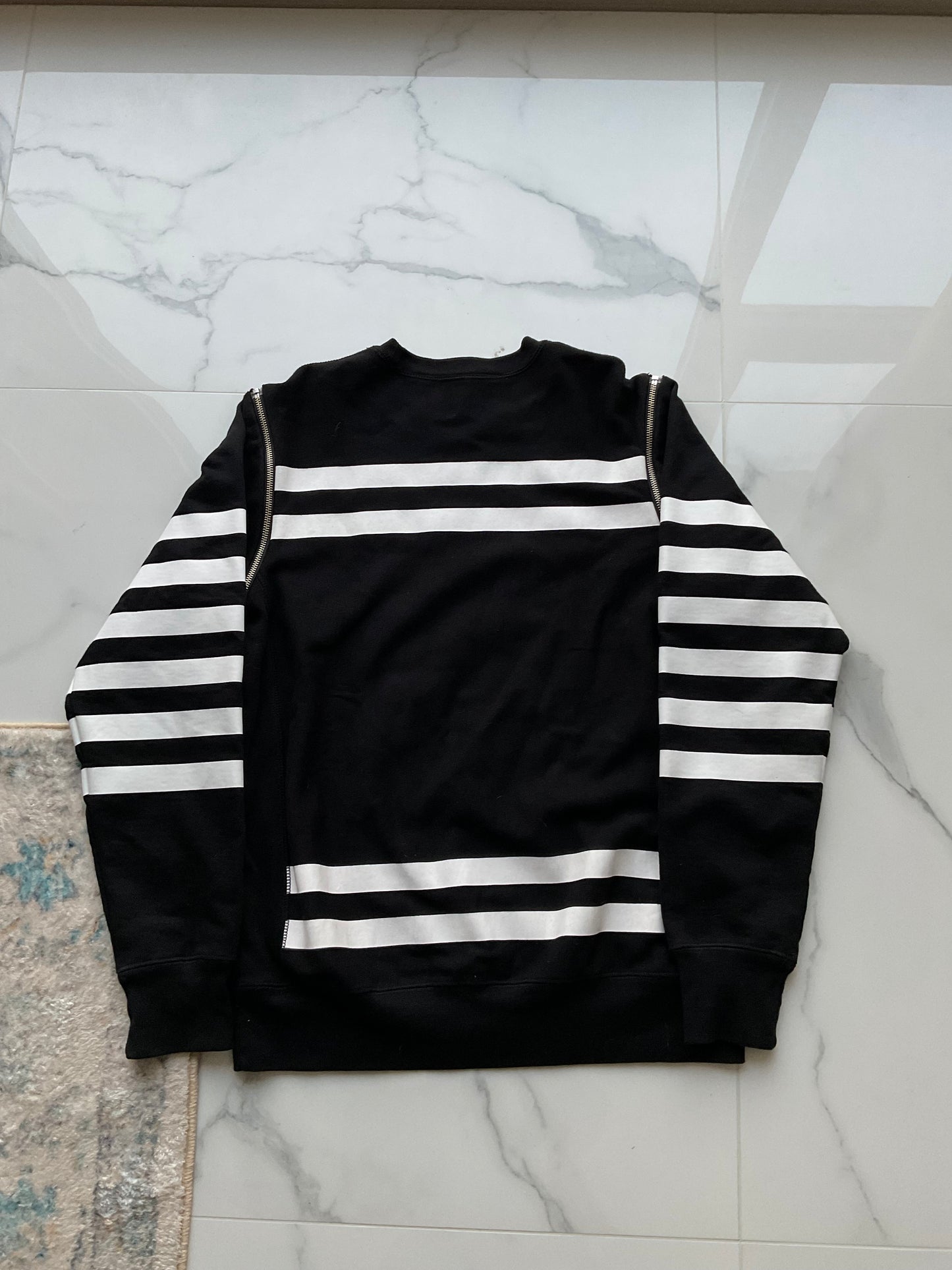 Hood by air stripe detachable long sleeve sweater