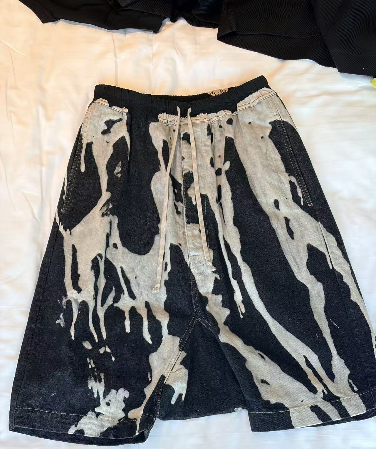 Rick Owens 16FW Mastodon Bleach Vomit Pod  Shorts