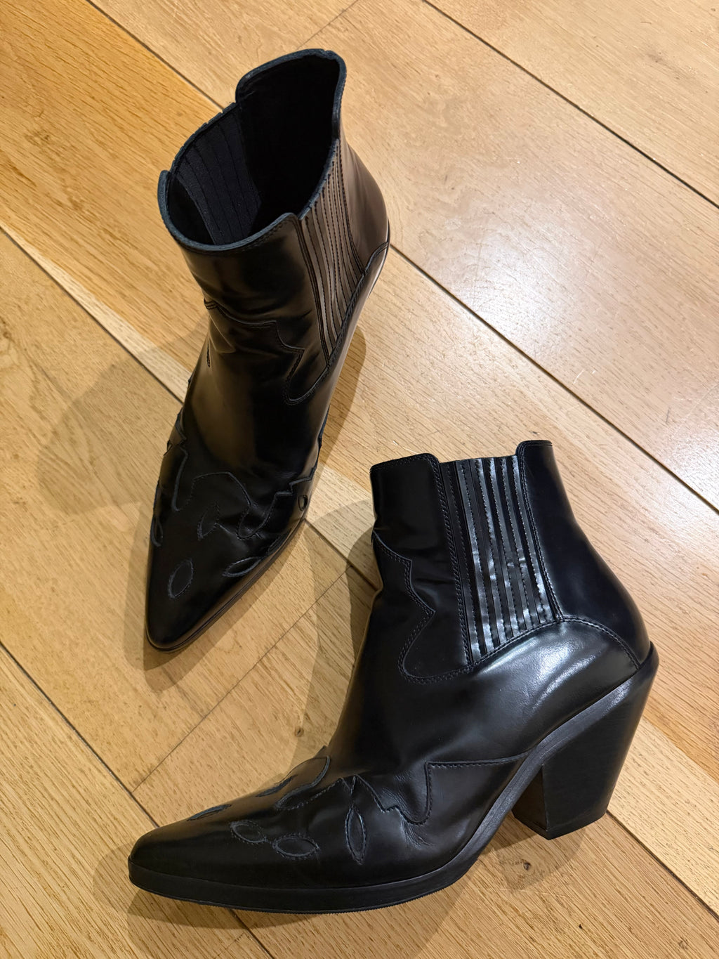 Enfants Riches Déprimés Black Midnight
Cowboy Boots