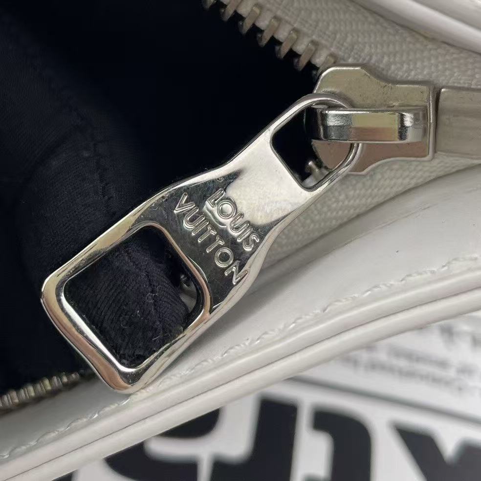 Louis Vuitton 21AW By Virgil Abloh Newspaper Print Pouch