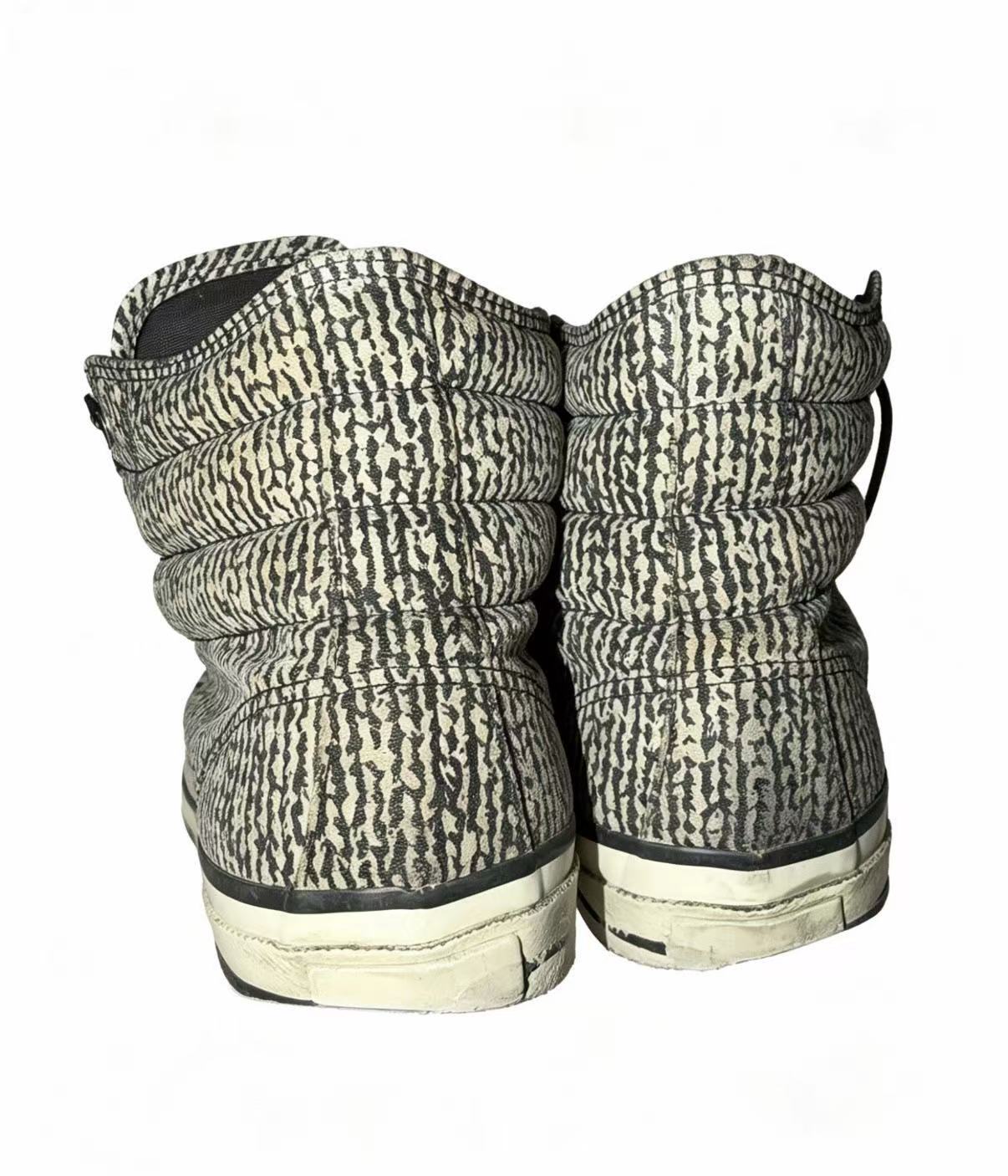 Number Nine 08SS Stripped Hi Top Sneaker