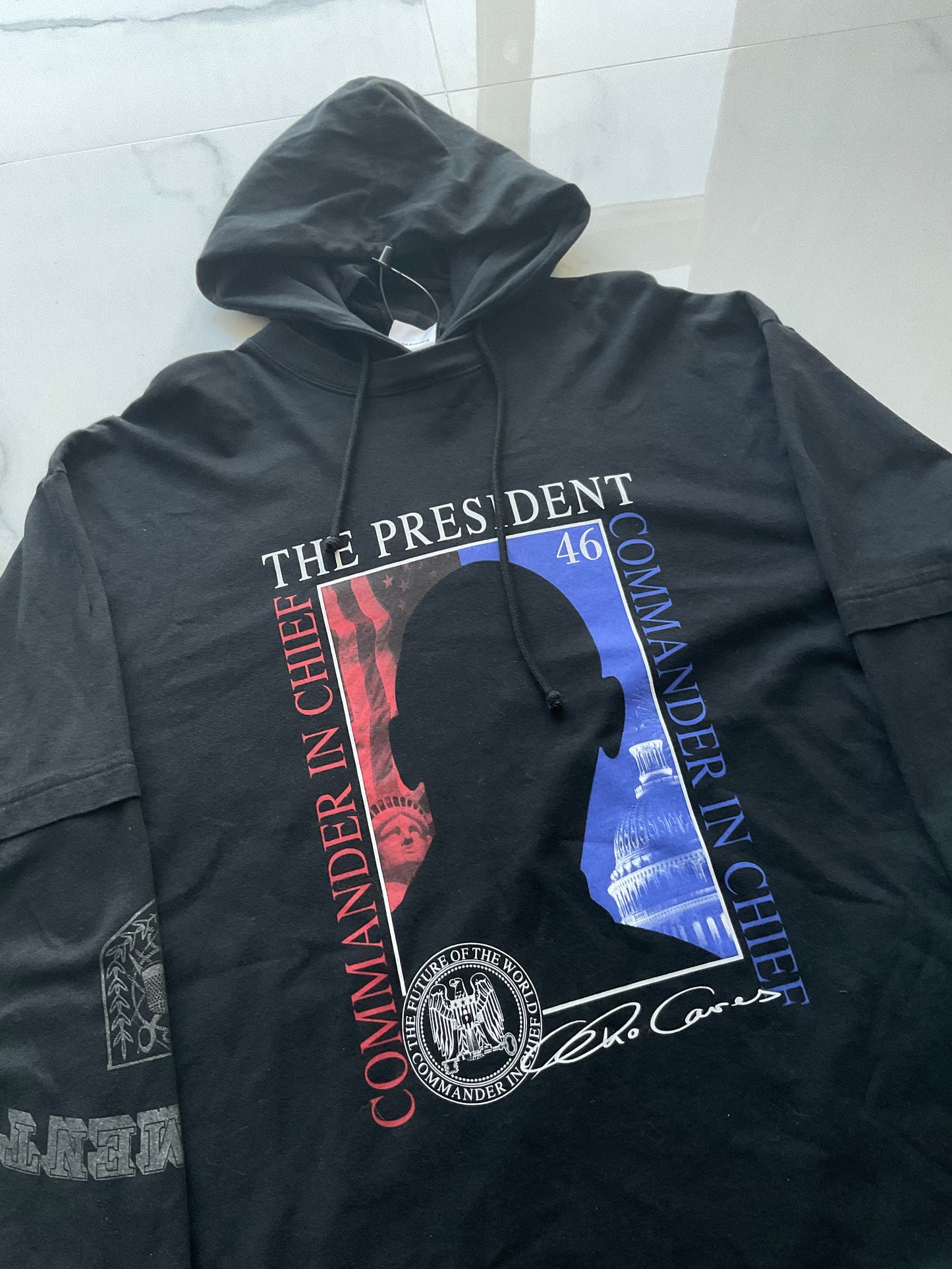 Vetements AW19 the president masked hoodie