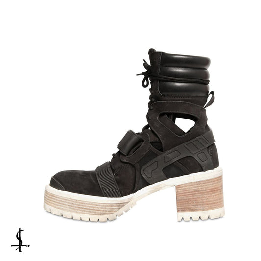 Hood by air avalanche boots