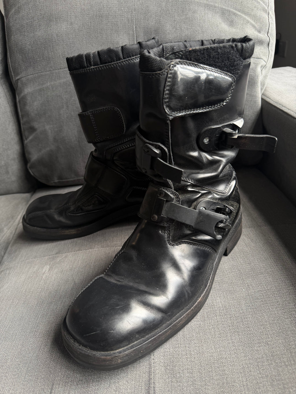 Gucci aw1999 motor boots